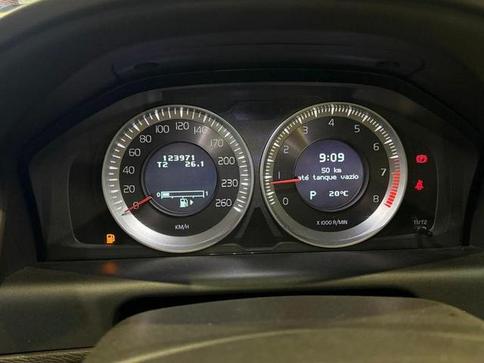 VOLVO XC60 2.0 T5 DYNA