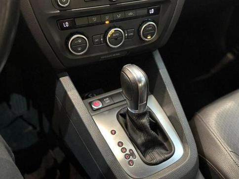 VOLKSWAGEN JETTA 2.0 COMFORTLINE FLEX 4P AUT