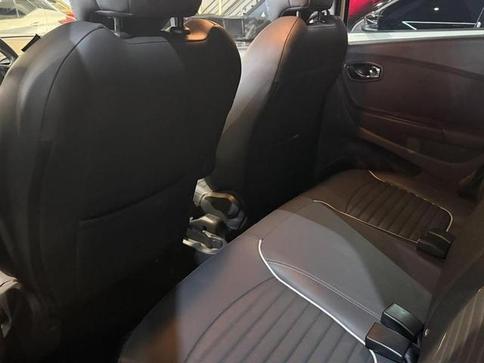 RENAULT CAPTUR INTENSE 2.0 16V 5P AUT