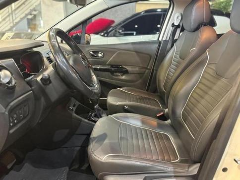 RENAULT CAPTUR INTENSE 2.0 16V 5P AUT