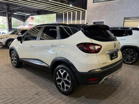 RENAULT CAPTUR INTENSE 2.0 16V 5P AUT