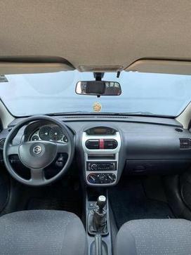 CHEVROLET CORSA SEDAN PREMIUM