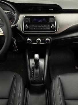 NISSAN Kicks  S DRCT CVT