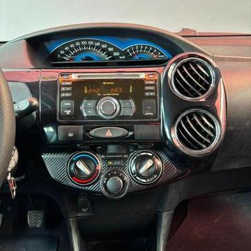 TOYOTA ETIOS HB CROSS