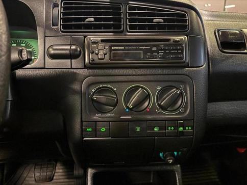 VOLKSWAGEN GOLF GLX 2.0 MI