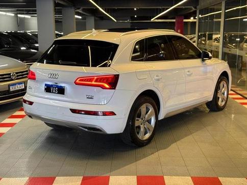 AUDI Q5 AMBIENTE 2.0 TSFI QUATTRO S TRONIC