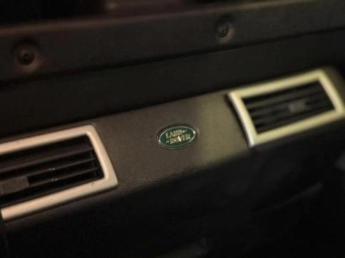 LAND ROVER DEFENDER 110 STANDARD