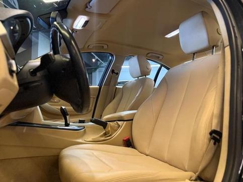 BMW 320I 3B11