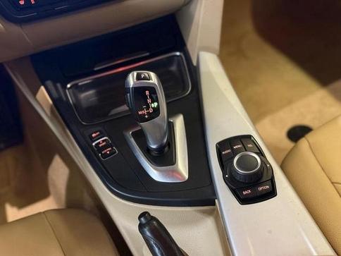 BMW 320I 3B11