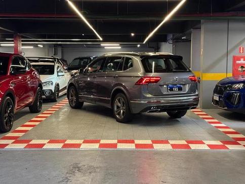 VOLKSWAGEN TIGUAN ALLSPACE RL
