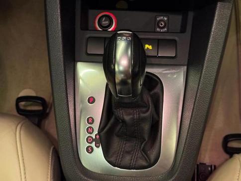 VOLKSWAGEN JETTA 2.0T