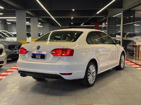 VOLKSWAGEN JETTA 2.0T