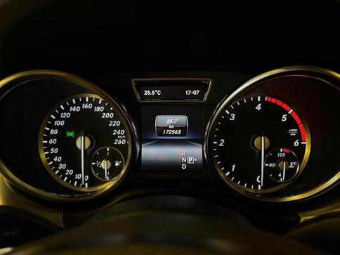 MERCEDES-BENZ ML350BLUETEC