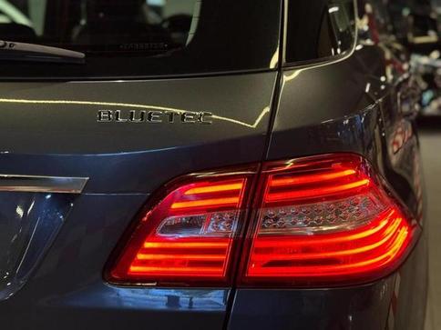 MERCEDES-BENZ ML350BLUETEC