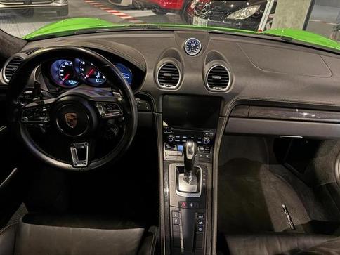 PORSCHE CAYMAN GTS