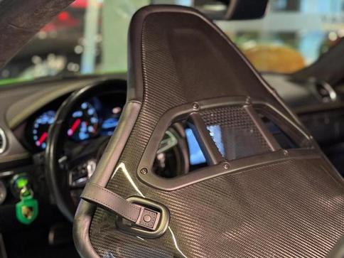 PORSCHE CAYMAN GTS