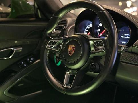 PORSCHE CAYMAN GTS