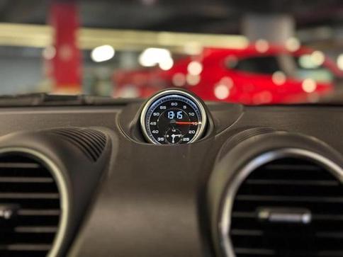 PORSCHE CAYMAN GTS