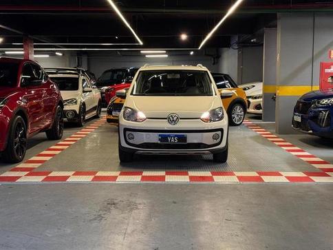 VOLKSWAGEN UP CROSS MC