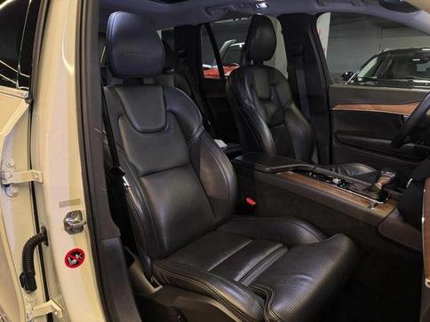 VOLVO XC90 D5 INSCRIPT