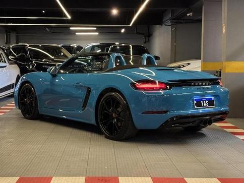 PORSCHE BOXSTER