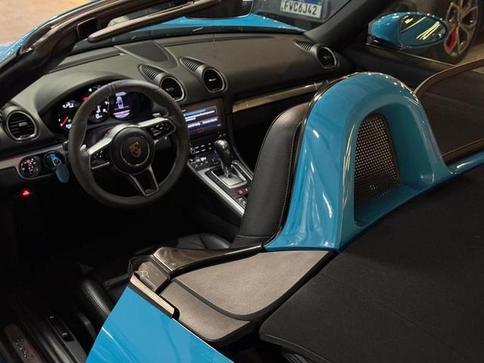 PORSCHE BOXSTER