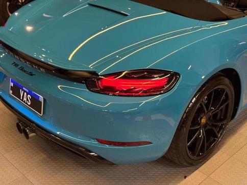 PORSCHE BOXSTER