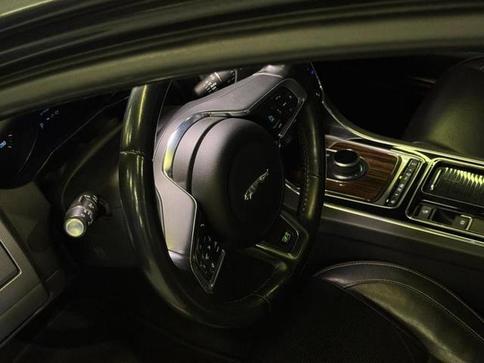 JAGUAR XF 2.0T R-SPORT