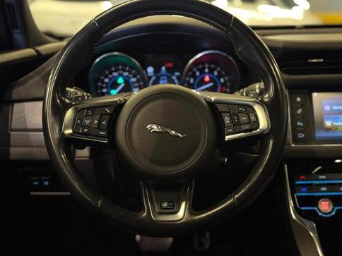 JAGUAR XF 2.0T R-SPORT