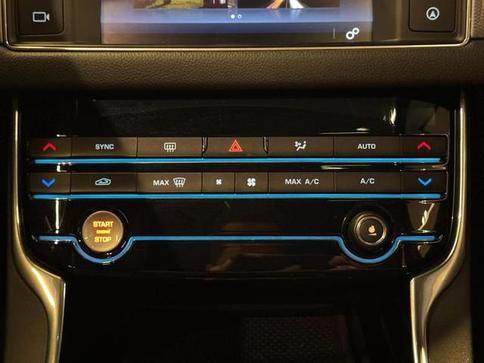 JAGUAR XF 2.0T R-SPORT