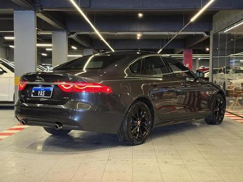 JAGUAR XF 2.0T R-SPORT