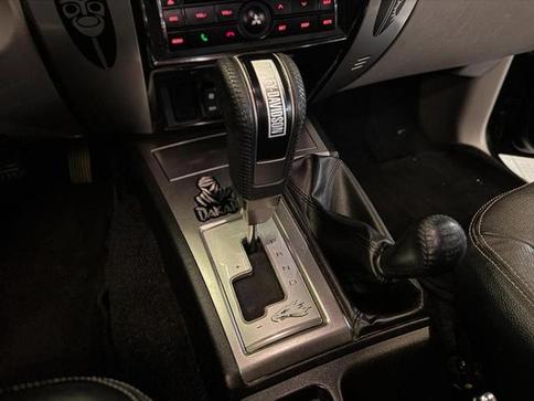MITSUBISHI PAJERO DAKAR FLEX