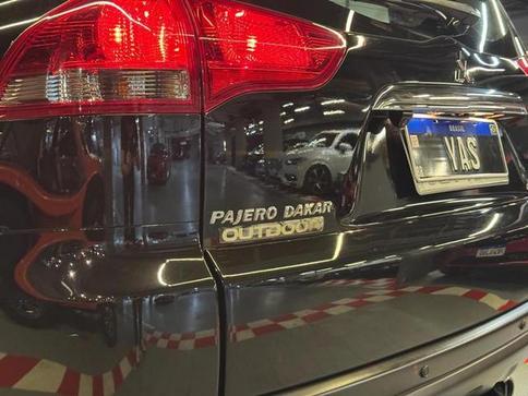 MITSUBISHI PAJERO DAKAR FLEX