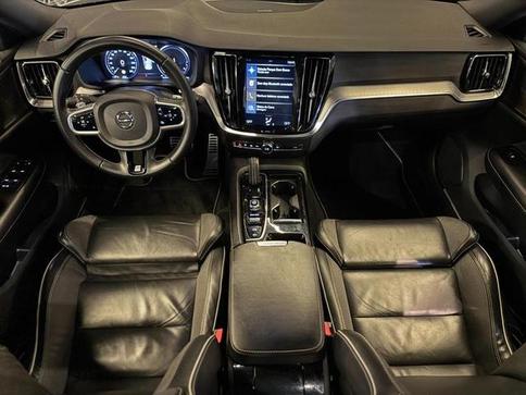 VOLVO S60 T8 R-DESIGN