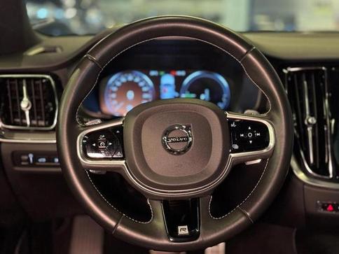 VOLVO S60 T8 R-DESIGN
