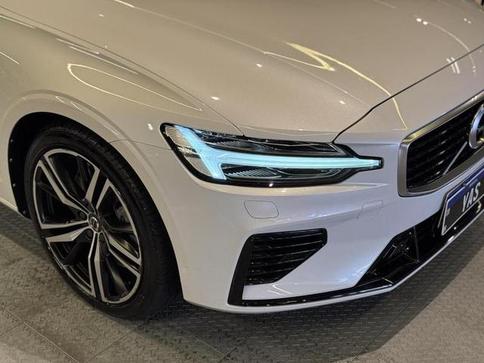 VOLVO S60 T8 R-DESIGN