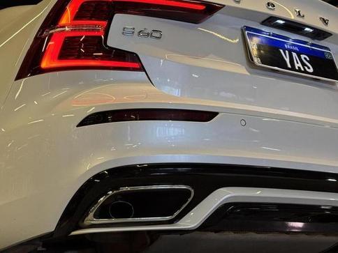 VOLVO S60 T8 R-DESIGN