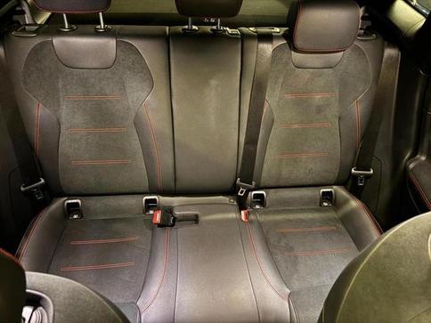 MERCEDES-BENZ GLA200 AMG LINE