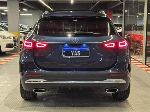 MERCEDES-BENZ GLA200 AMG LINE