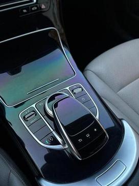 MERCEDES-BENZ C180