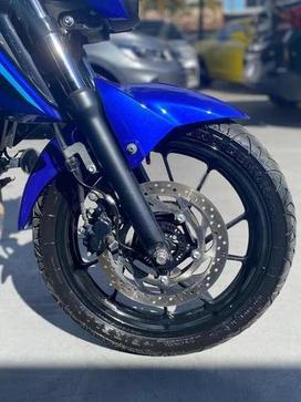 YAMAHA FZ25 FAZER