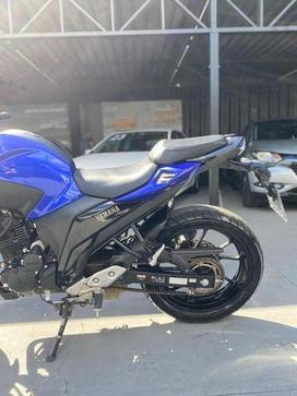 YAMAHA FZ25 FAZER