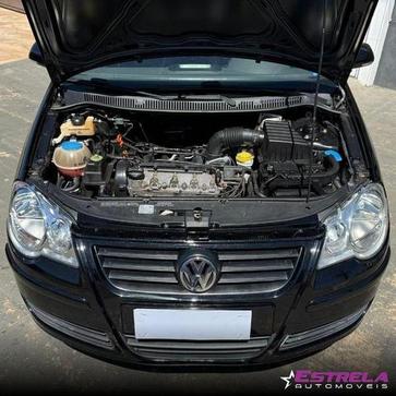 VOLKSWAGEN POLO SEDAN 1.6