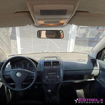 VOLKSWAGEN POLO SEDAN 1.6