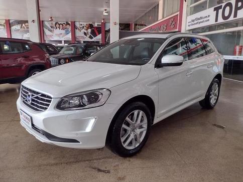 VOLVO XC 60 2.4 D5 MOMENTUM DIESEL AWD 4P AUT