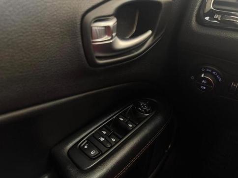 JEEP COMPASS LIMITED 2.0 4X2 FLEX 16V AUT