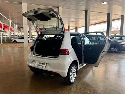 VOLKSWAGEN FOX 1.6 MSI TOTAL FLEX CONNECT 4P I-MOTION