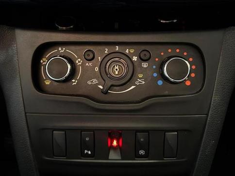 RENAULT LOGAN 1.0 12V SCE FLEX ZEN