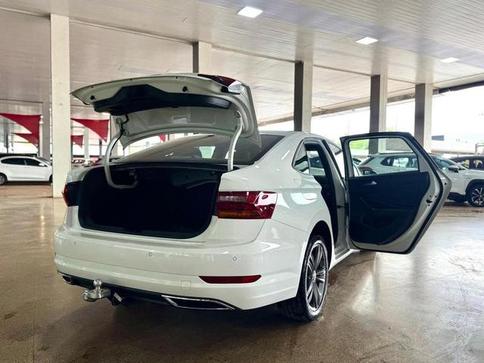 VOLKSWAGEN JETTA R-LINE 250 TSI 1.4 FLEX 16V AUT.