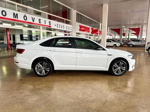 VOLKSWAGEN JETTA R-LINE 250 TSI 1.4 FLEX 16V AUT.